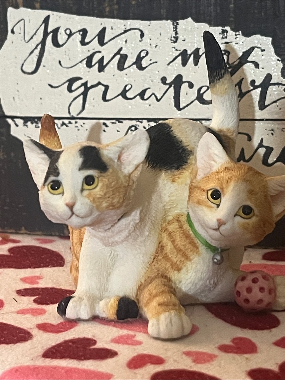 Vintage Country Artists 1993 Kittens Playing with Ball 01356 figurine